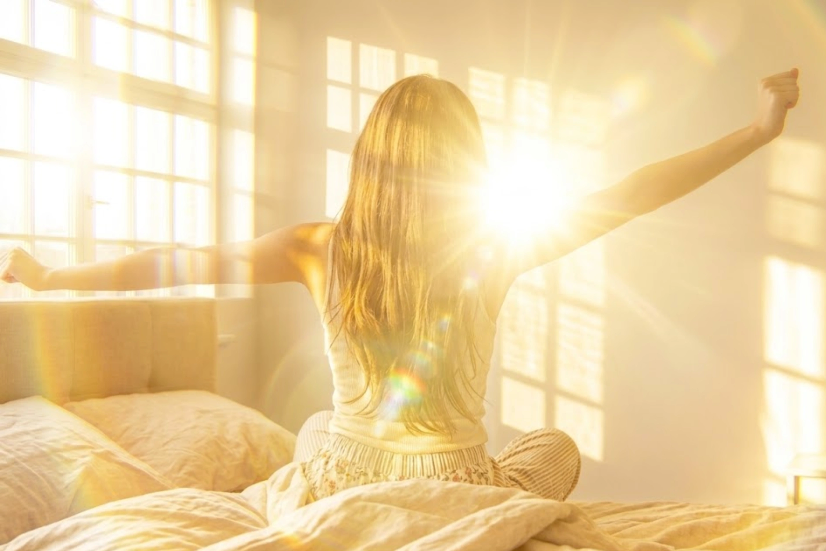 Woman waking calm, not reaching for her neck